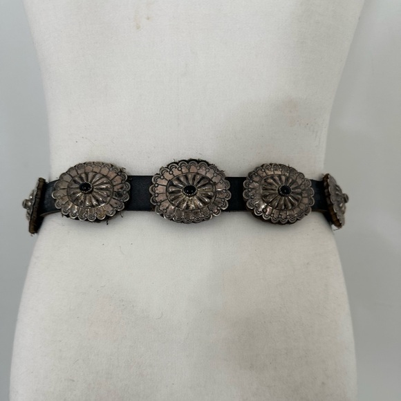 Vintage Accessories - Vintage Native American Sterling Silver Onyx Conch Belt